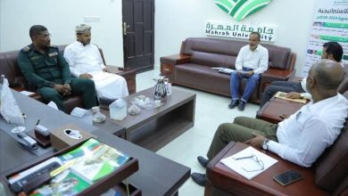 رئيس جامعة المهرة يترأس اجتماعاً للجنة المؤتمر العلمي عن المخدرات والمؤثرات العقلية ويناقش الانشطة المصاحبة لمؤتمر طرابلس 2025م.