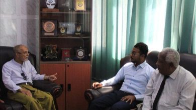 رئيس غرفة تجارة وصناعة حضرموت يلتقي إدارة مركز جامعة حضرموت لريادة الأعمال والابتكار لبحث سبل التعاون المشترك