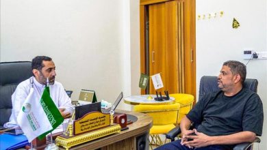 رئيس مؤسسة المدينة للتنمية الجابري يلتقي بمشرف الوحدة التنسيقية لمركز الملك سلمان للإغاثة والأعمال الانسانية بحضرموت