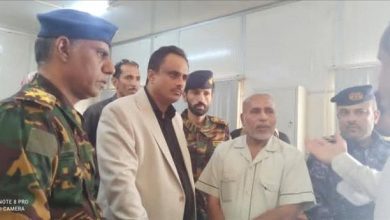 رئيس نيابة استئناف المهرة ومدير الأمن يزوران مديرية شحن لتفقد إجراءات الضبطيات الجنائية