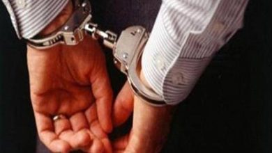 شرطة الضالع تضبط متهماً بإطلاق النار على منزل وممتلكات مواطن في الضبيات