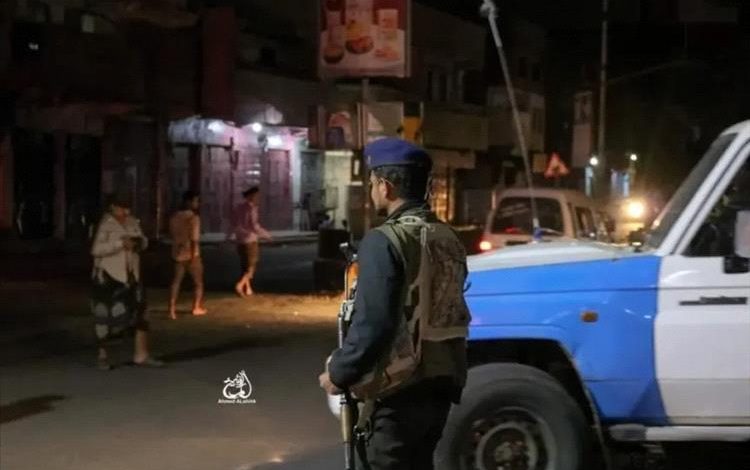 شرطة تعز تضبط مطلوبين جنائيين ضمن تنسيق أمني مع عدة محافظات