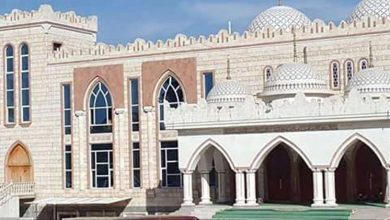 صنعاء.. الحوثيون يقتحمون جامع السنة في حي سعوان ويمنعون خطبة الجمعة