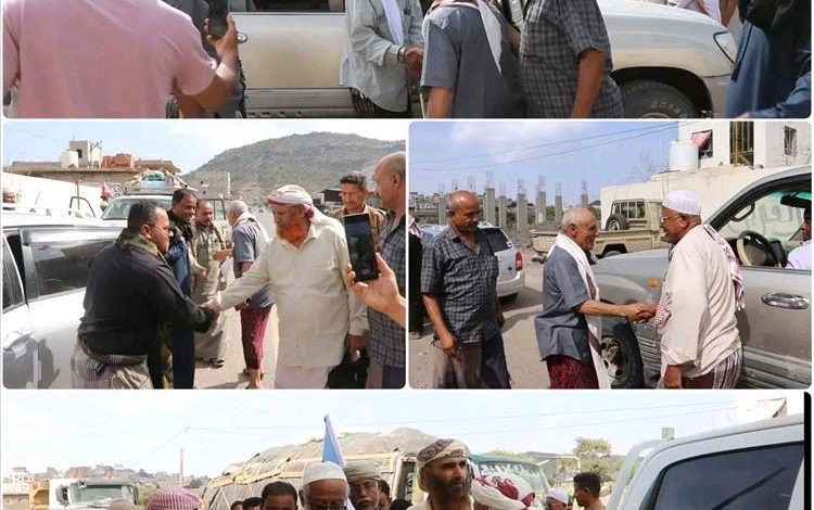على رأس قافلة دعمًا للجبهة، وفد أبناء وادي حضرموت يصل الضالع مؤكدًا وحدة الصف الجنوبي وتلاحم أبنائه