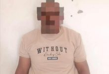 عملية أمنية ناجحة في المكلا تسفر عن القبض على محتال انتحل صفة "ضابط استخبارات"