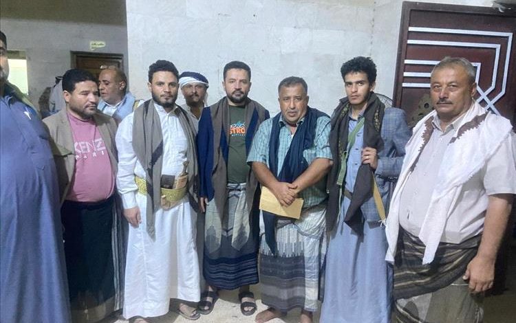 في موقف إنساني مشرف.. قبيلة المناهيل تعفو وتُنهي قضية الشهيد عبدالعزيز الريمي