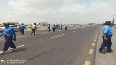 لحج.. شرطة المرور تطلق حملة واسعة لإزالة العاكسات وضبط المخالفين