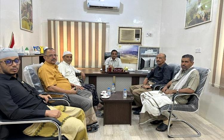 لقاء في سيئون لمناقشة عدد من القضايا التي تهم مكاتب السفريات والسياحه و تنظيم وتطوير عملها