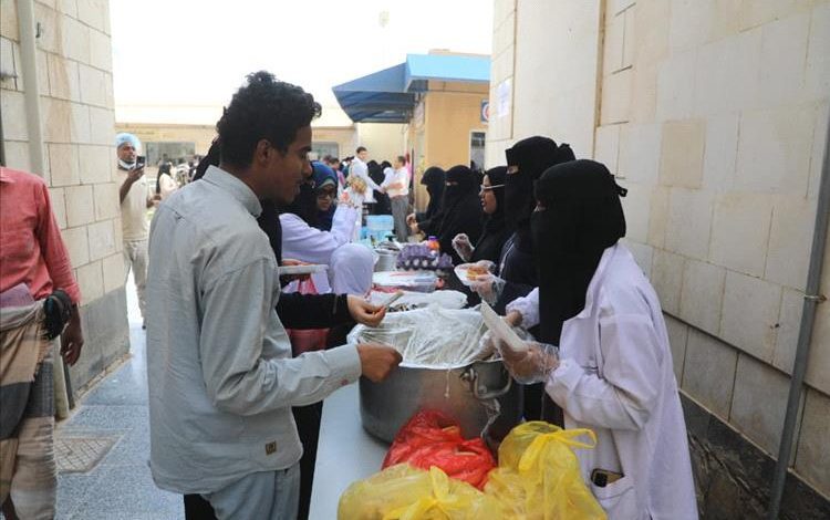 مأرب.. مستشفى كرى العام ينظم الطبق الخيري الرابع دعماً للجهود الإغاثية في غزة