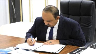 محافظ حضرموت يدشن مشروع استكمال سور جامعة حضرموت لحماية الحرم الجامعي