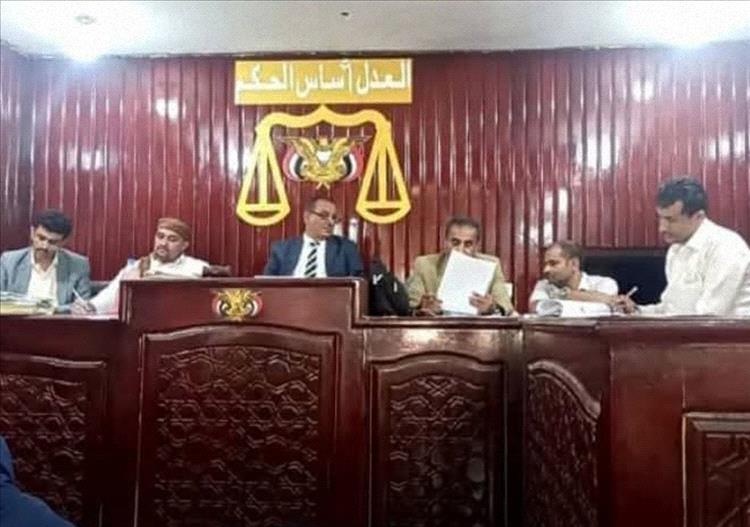 محكمة مأرب تؤيد إعدام الحمادي رمياً بالرصاص بعد قتله ضابطاً في كلية الطيران