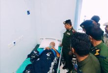 مدير عام شرطة شبوة يطمئن على صحة العقيد الجنيدي ويؤكد على الرعاية الصحية الكاملة