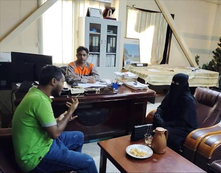 مسؤولة التدريب والتأهيل بنقابة المهندسين بحضرموت تلتقي مدير المحطة التوليدية المركزية الريان