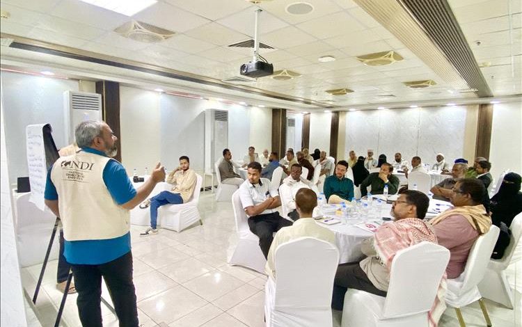 ورشة عمل بالمكلا تناقش تحديات ثلاثة أحياء بمشاركة ممثلي السلطات المعنية