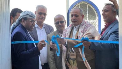 وكيل أول محافظة تعز يفتتح كلية المعارف التطبيقية في المدينة
