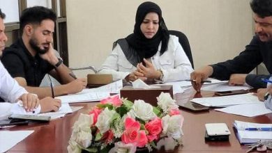 وكيل محافظة تعز تعقد اجتماع لمناقشة سير أعمال النظافة وتطوير الأداء