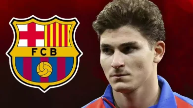 أتلتيكو يتمسك بجوليان ألفاريز رغم إغراءات برشلونة