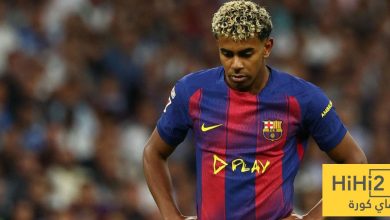 أسطورة إلتشي يتغنى بموهبة لامين يامال