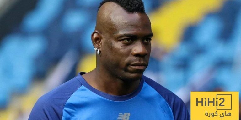 بالوتيلي: ديمبلي استحق الكرة الذهبية.. ويامال يمكنه التفوق على ميسي ورونالدو