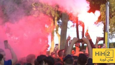 جماهير برشلونة تشعل الأجواء خارج المونتجويك