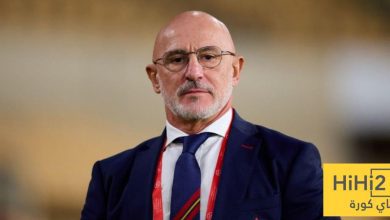 صدام معلن من دي لا فوينتي ضد برشلونة