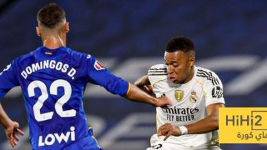 صورة للاعبي الريال وخيتافي اثناء الاحتجاج على مباراة ميامي