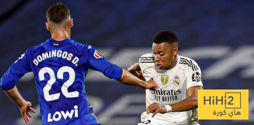 صورة للاعبي الريال وخيتافي اثناء الاحتجاج على مباراة ميامي