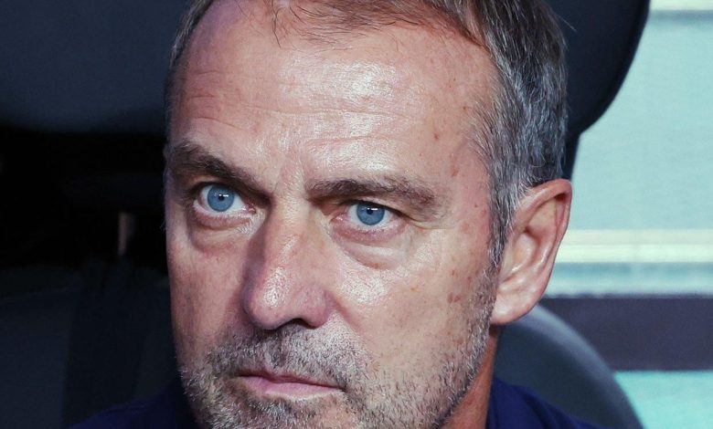 فليك يكشف قائمة برشلونة لمواجهة جيرونا