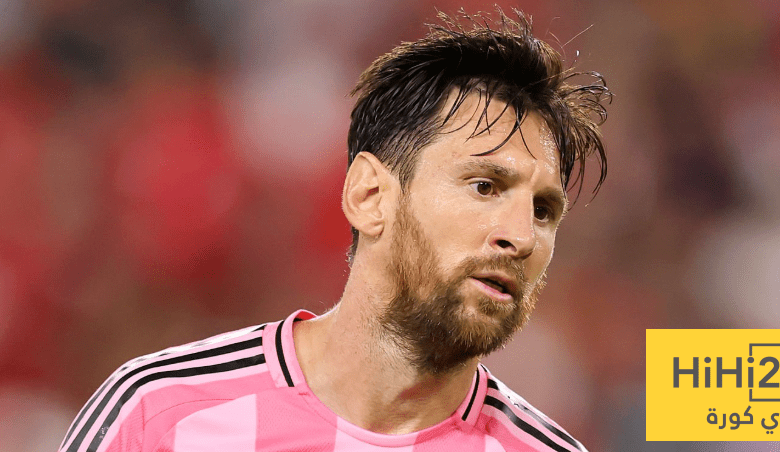 لاعب برشلونة السابق يكشف سرًا غريبًا عن ميسي