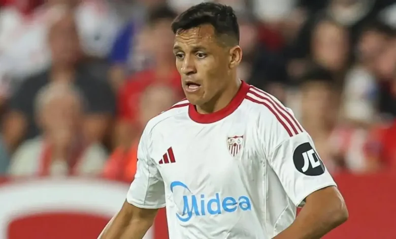 ماذا قال سانشيز قبل مواجهة فريقه السابق برشلونة؟