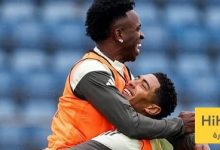 صورة توضح مدى الانسجام بين فينيسيوس وبيلينغهام