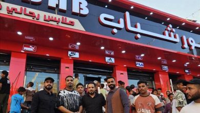افتتاح فرع جديد لمتجر "فور شباب" في جولة القاهرة بعدن.. وهدية الافتتاح كسوة للأيتام