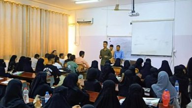 الأمين العام للاتحاد العام لطلاب جامعة عدن يلتقي بالطلاب المستجدين في كلية التمريض