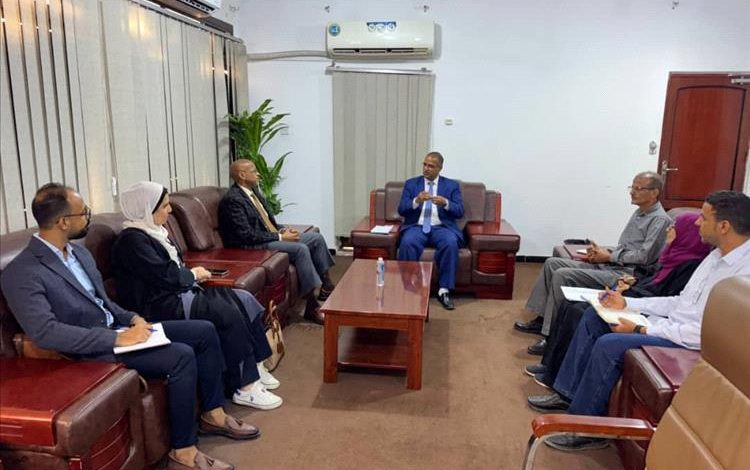 الوزير الزعوري يبحث مع نائب الممثل المقيم لصندوق الأمم المتحدة للسكان تعزيز التعاون المشترك