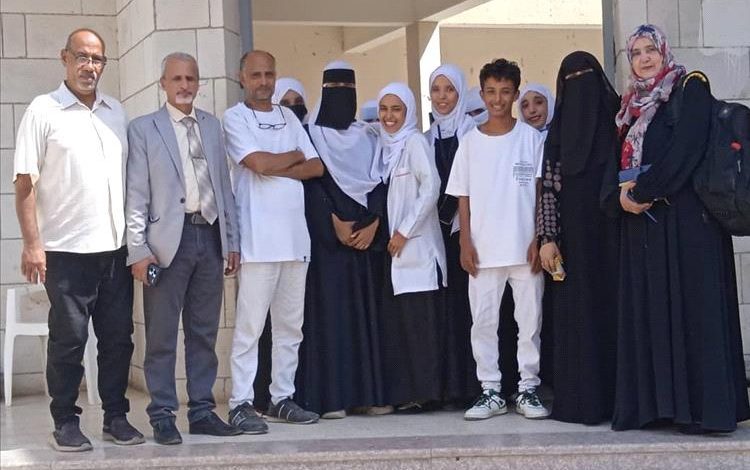 الوكيل الشبحي يتفقد سير العملية التعليمية في معهد د. أمين ناشر الصحي فرع المعلا