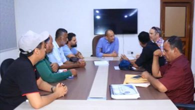 باخبيرة يناقش مع اوكسفام تقييم مشروع تأهيل محطة صرف صحي وتنفيذ مشاريع جديدة في خورمكسر