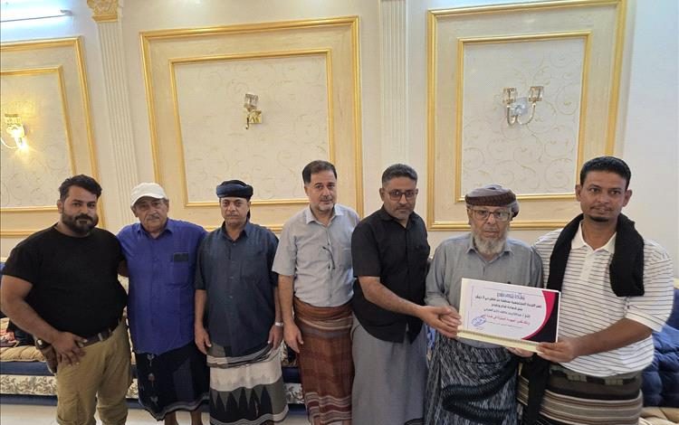 تكريم مندوبي الكهرباء في بئر فضل بلك ثلاثة تقديراً لجهودهم في خدمة الأهالي