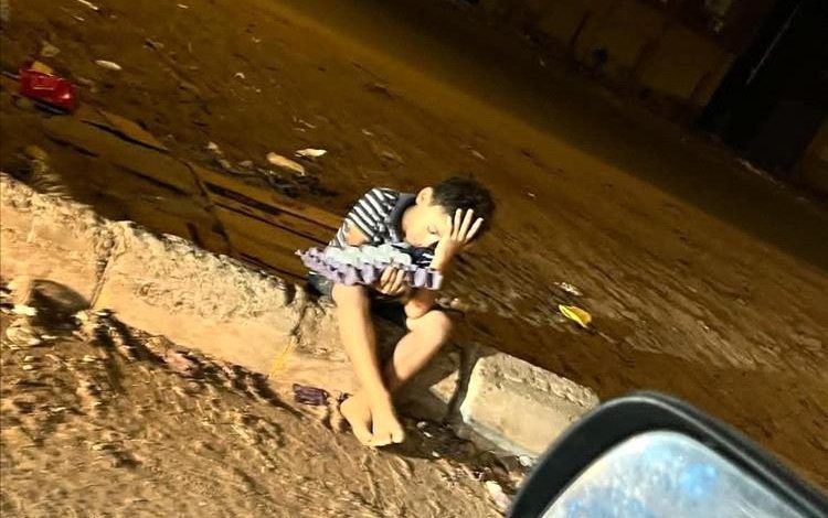 صورة طفل تهز عدن