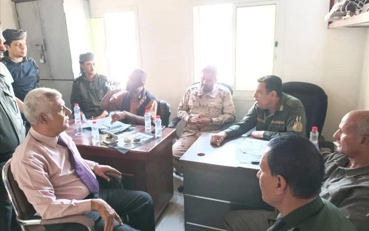 عدن.. لجنة الإشراف تتابع تنفيذ الخطة الأمنية المكثفة وتزور أقسام الشرطة