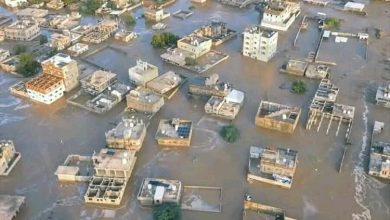قيادة ومنتسبو قوات الواجب السعودية 802 بعدن تقدّم أكثر من 42 مليون ريال لمتضرري السيول في عدن