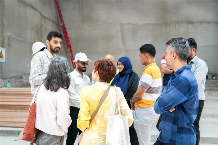 مدير صيرة ووفد فرنسي يزورون مشروع ترميم سينما برافين “أروى” بعدن