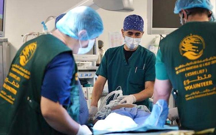 مركز الملك سلمان يدشن المشروع الطبي التطوعي لجراحة ومناظير الكبد والبنكرياس والغدد في عدن