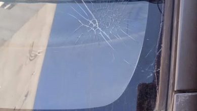 مسلحون يعتدون على المحامي فواز العويضاني في عدن ويحاولون اختطافه بعد خلاف بسيط على موقف سيارة