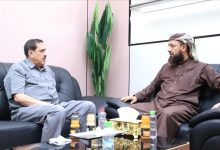 نائب وزير الأوقاف يناقش مع مدير أمن عدن الإسناد الأمني لتأمين وحماية أراضي وأصول الأوقاف