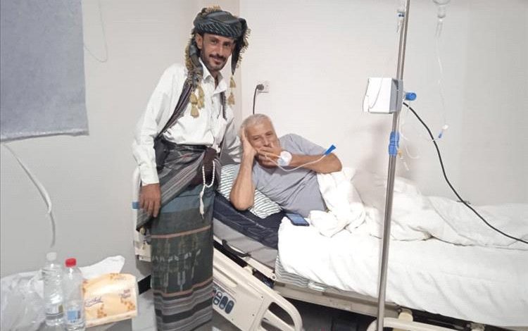 نقل قائد عسكري بارز إلى إحدى مشافي عدن