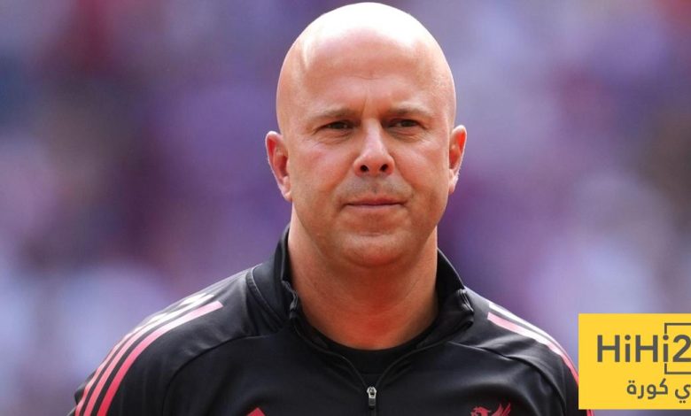 ليفربول يدرس خيار التعاقد مع مدافع جديد في يناير