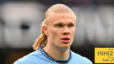 لاعب مانشستر سيتي يقلل من أهمية أرقام هالاند التهديفية  !