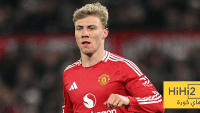 أسطورة اليونايتد ينتقد التخلي عن هويلوند