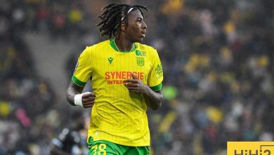 أندية كبرى تزاحم برشلونة على مدافع نانت