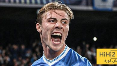 الأرقام تتحدث.. هويلوند يجد نفسه بعيدًا عن مانشستر يونايتد!